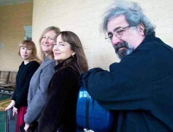 Loma Mar Quartet to perform at Pacem in Terris this Sunday Source: famousunknown007's photostream The Loma Mar Quartet, featuring Krista Bennion Feeney and Anca Nicolau on violins, Joanna Hood on viola and Myron Lutzke on cello, will appear in concert this coming Sunday, Aug. 12, beginning at 5 p.m., at Pacem in Terris in Warwick.