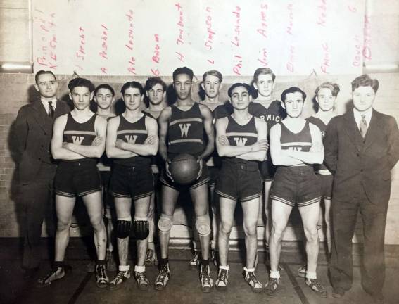 #TBT #ThrowBackThursday: The 1932-33 Warwick Valley varsity basketball team #TBT #ThrowBackThursday: The 1932-33 Warwick Valley varsity basketball team