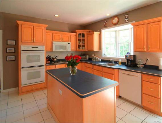 Fall in love with 59 Ridgefield Road Fall in love with 59 Ridgefield Road