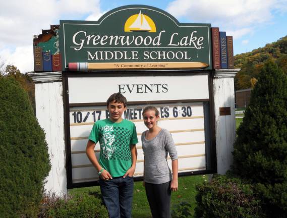 Greenwood Lake's 'Red Ribbon' school Greenwood Lake's 'Red Ribbon' school