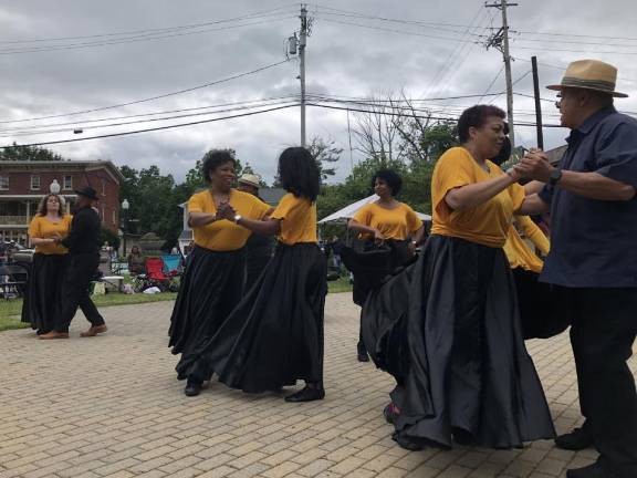 Juneteenth Celebration brings out exuberant self-expression in Warwick Faith in Motion Dance Studio