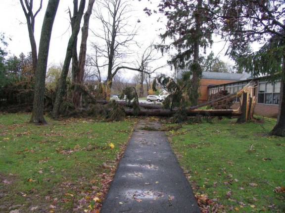 Hurricane Sandy rips through Orange County Hurricane Sandy rips through Orange County