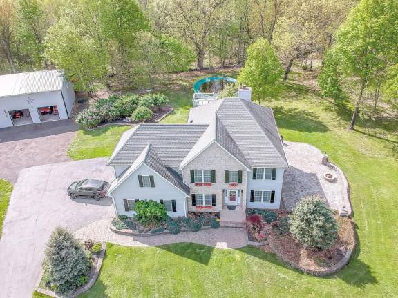 An equestrian dream awaits in Warwick An equestrian dream awaits in Warwick