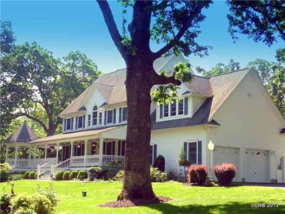 Two-acre estate offers stunning views and fine architectural details Two-acre estate offers stunning views and fine architectural details
