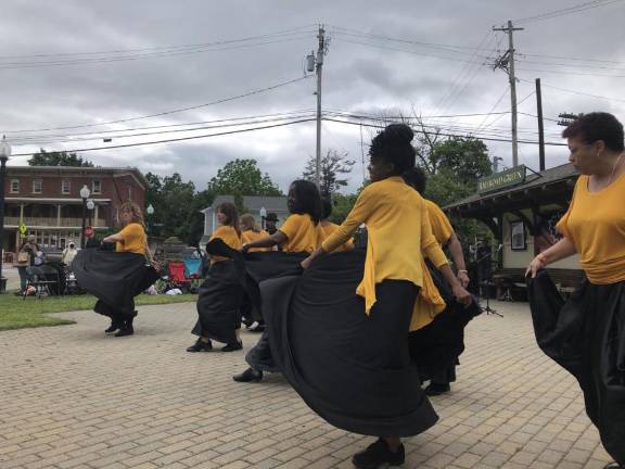 Juneteenth Celebration brings out exuberant self-expression in Warwick Faith in Motion Dance Troupe