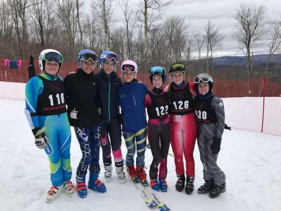 The 1-2-3’s of Warwick Valley ski racing Warwick Valley Girls Varsity Ski team.