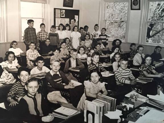 Fifth-graders strike a pose - in 1959 Fifth-graders strike a pose - in 1959