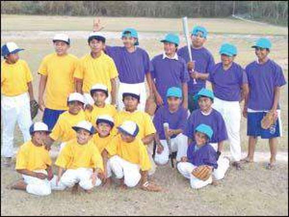 Pottery trip ends up helping kids play baseball Pottery trip ends up helping kids play baseball