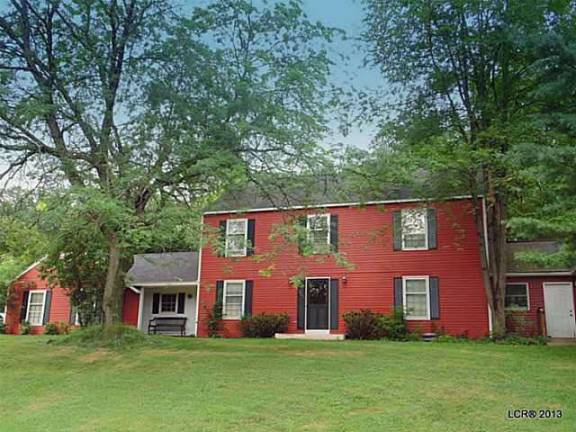 Six-acre Wintergreen Court property is a country oasis Six-acre Wintergreen Court property is a country oasis