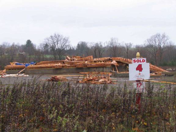 Hurricane Sandy rips through Orange County Photo by Roger Gavan