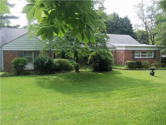 This Maple Avenue ranch is ready to be your new home This Maple Avenue ranch is ready to be your new home