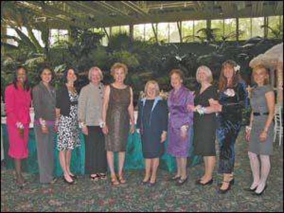 Women of Achievement recognized at tribute dinner Women of Achievement recognized at tribute dinner
