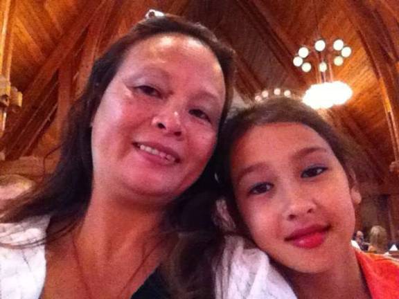 Mother Daughter Look A Like contest Photo submitted by Yan Li of Warwick Li and Allison.