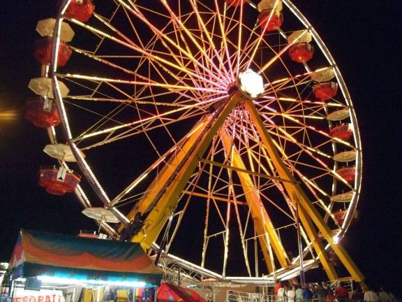 Hudson Valley Fair opens May 4 at Dutchess Stadium The Hudson Valley Fair returns to Dutchess Stadium in Fishkill on Friday, May 4, and will run Fridays, Saturdays and Sundays through May 20.