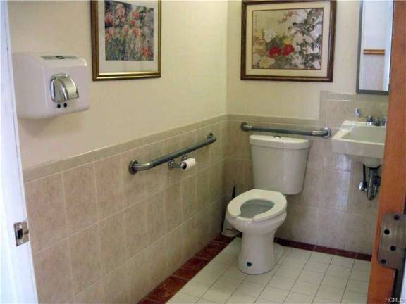 Commercial property available in Cornwall Commercial property available in Cornwall