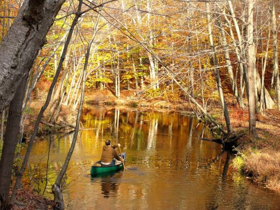 Warwick in autumn Late October in Cascade Lake Town Park.