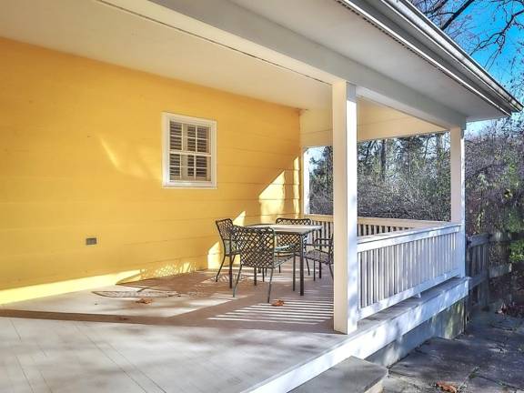 Quaint ranch with appealing details on private street Quaint ranch with appealing details on private street