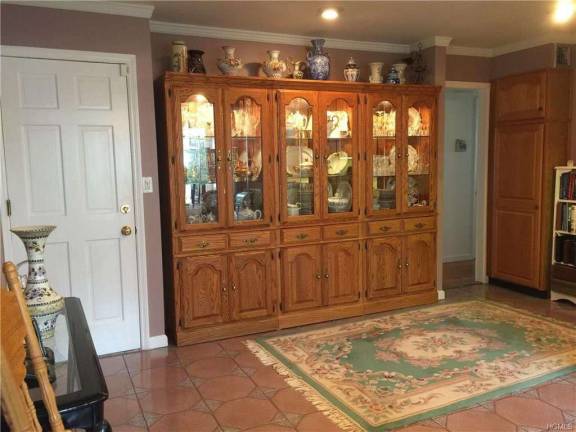 Come see a beautiful and impeccably maintained home Greenwood Lake Come see a beautiful and impeccably maintained home Greenwood Lake