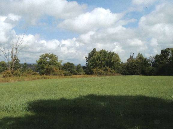 Farm with 290 acres available in Warwick Farm with 290 acres available in Warwick