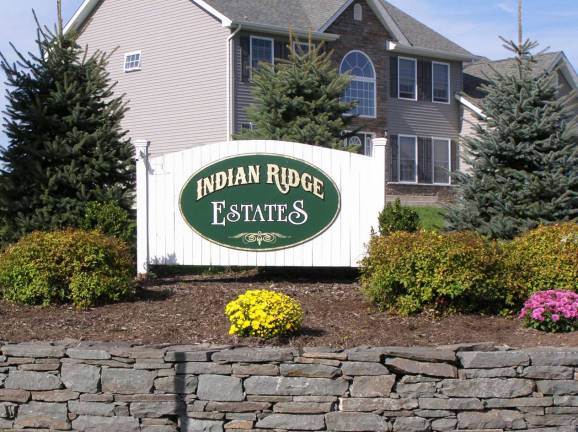 Builder offers $5,000 credit toward closing costs for Indian Estate Ridge properties OLYMPUS DIGITAL CAMERA
