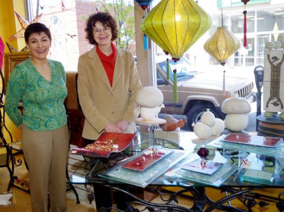 Silken Wool Home adds works of art by local artist From the left, local artist Agatha Wyman and store owner Sussan Chakamian with a display of Wyman’s ceramic pieces at the Silken Wool Home store in Warwick, N.Y.