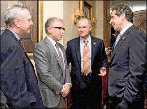 Gov. Cuomo visits Warwick for private fund raiser Gov. Cuomo visits Warwick for private fund raiser