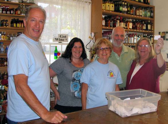 Backpack Snack Attack fund raiser features Marilyn Monroe wine collection Photo by Roger Gavan The drawing for the three-bottle Marilyn Monroe Velvet Wine Collection was held on Saturday, Oct. 12. From left Backpack Snack Attack volunteer Len Singer, Corrine Iurato, Shirley Puett, director of Backpack Snack Attack, and Bill and Debbie Iurato.