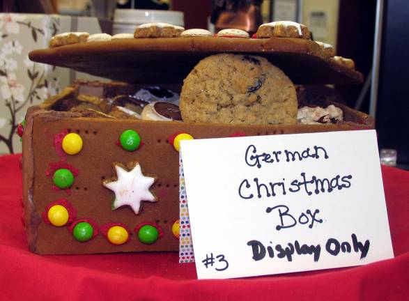 How sweet it is The individual Gingerbread Contest award went to Hannelore Vogler for her creation, þÄúA German Christmas Box,þÄù placed at Etched in Time.