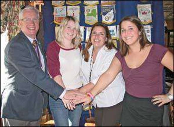 Warwick Rotarians and Interact CLub to provide holiday dinners Warwick Rotarians and Interact CLub to provide holiday dinners