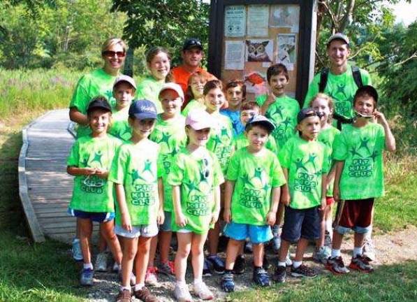 Be well The Fit Kids Club concluded their summer program with a hike on the Appalachian Trail. Pictured here are some of the students along with their Fit Kids coaches from Sanfordville PTA and FAS Training.