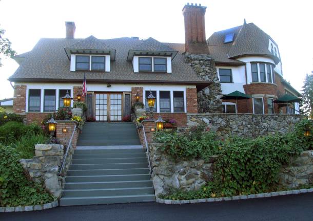 Chateau Hathorn participates of Orange County Historic Tavern Trail program Photos by Roger Gavan On Friday, Aug. 25, the Chateau Hathorn Restaurant, 33 Hathorn Road, was the last Warwick restaurant for this season to participate in the Orange County Tourism "Historic Tavern Trail of the Hudson Valley." The front entrance and steps were recently renovated.