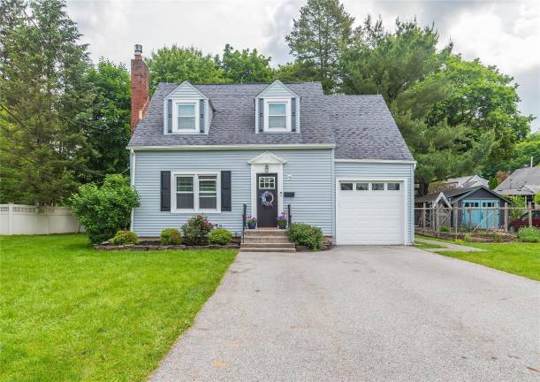Cozy Cape Cod Cozy Cape Cod