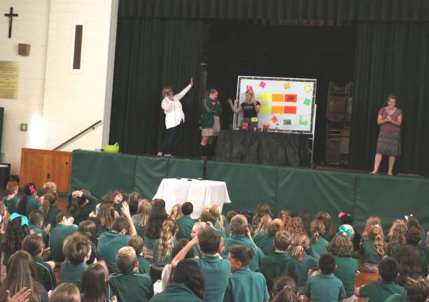 Come on down Immediately after the event, the students were invited to play their own version of The Price is Right and also win prizes. Home School Association officers Pam Rogers, Maura Berger, Casey Yazdan and Gerry Trapp had assembled elaborate props and prepared questions based on the format of the TV show.