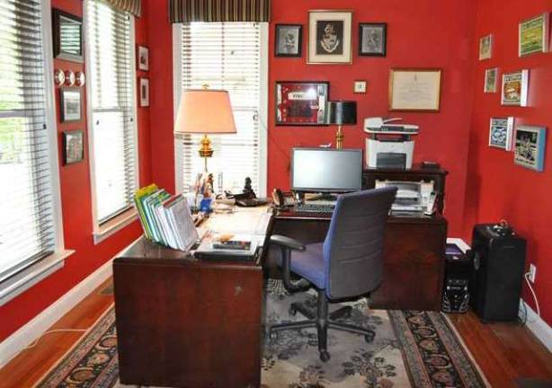 Step back in time, step into the luxury of this Warwick Grove home Step back in time, step into the luxury of this Warwick Grove home