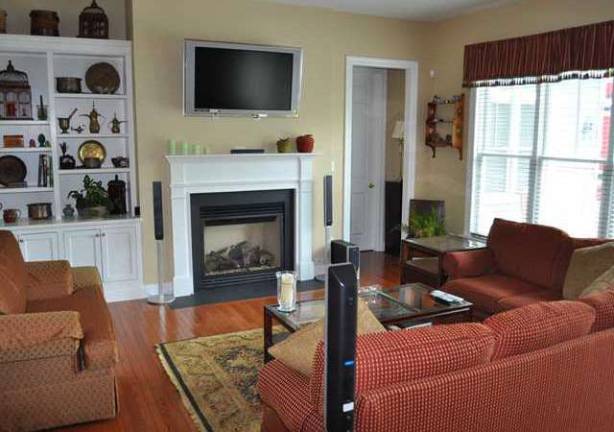 Step back in time, step into the luxury of this Warwick Grove home Step back in time, step into the luxury of this Warwick Grove home