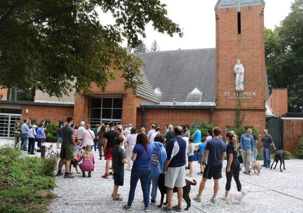 Parish holds Blessing of Animals in honor of St. Francis of Assisi On Sunday, October 7, a larger than usual variety of pets along with their owners enjoyed mild temperatures for the annual “Blessing of Animals” at Warwick’s Church of St. Stephen, the First Martyr.