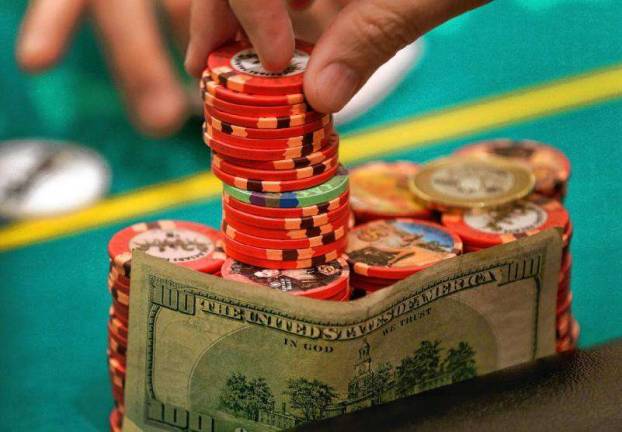 DiNapoli: Gaming revenue plays increasing role in state budget DiNapoli: Gaming revenue plays increasing role in state budget