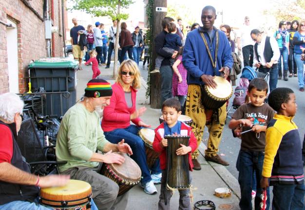 Applefest draws thousands - again The Community Drumming Circle with Kofi Donkor was popular with both children and adults.