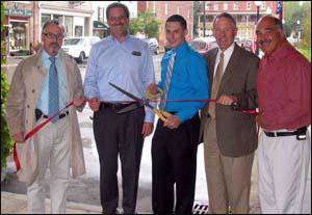 SignPost Apps develops new smartphone application for Village of Warwick that includes lists of businesses, events SignPost Apps develops new smartphone application for Village of Warwick that includes lists of businesses, events