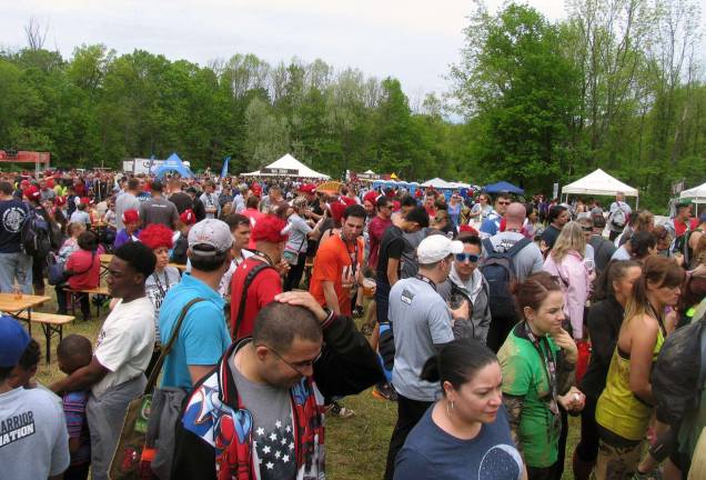 Thousands participate in Warrior Dash at Warwick Day Camp Photo by Roger Gavan On Saturday, May 21, more than 5,000 participants along with an almost equal number of their families, friends and other well-wishers took shuttle busses from Sanfordville Road parking areas to Warwick Day Camp at 62 Warwick Center Road.