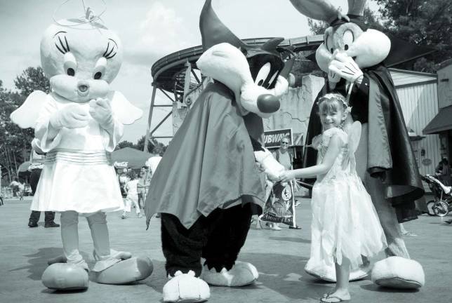 Halloween frights and fun A scary and not so-scary handbook to some Halloween events Six Flags's Halloween Fright Fest featuring Looney Tunes characters Sylvester, Tweety and Bugs Bunny.