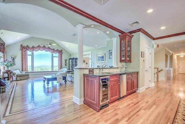 A stately setting awaits at the Apple Brook Farm Estate A stately setting awaits at the Apple Brook Farm Estate