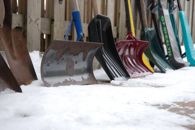 Eight Tips for Safe Snow Shoveling Eight Tips for Safe Snow Shoveling