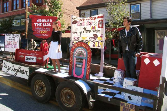 Homecoming 2012 Photo by Roger Gacan The Junior float captured the flavor of the 1950s.