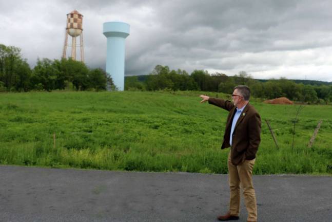 Citiva Medical purchases property at former Mid-Orange Correctional facility to grow medical marijuana Photo by Roger Gavan Town of Warwick Supervisor Michael Sweeton pointed out the locations of the 20,000-square-foot office and processing building and the approximately 20,000-square-foot of growing area purchased by medical marijuana producer Citiva Medical LLC alongside John Hicks Drive.