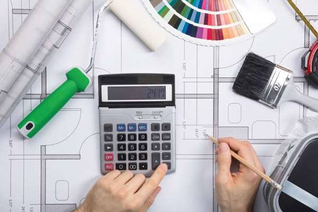 Sticking to a budget Sticking to a budget