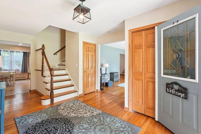 Charming Colonial in the Heart of Town Charming Colonial in the Heart of Town