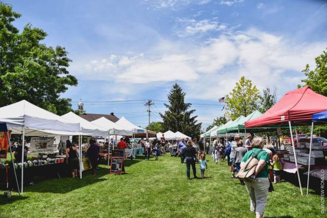 New York plan preserves food stamp use at farmers' markets Goshen Farmers Market (Goshen Farmers Market Facebook page). The Goshen Farmers Market runs daylong every Friday starting at 10 a.m.