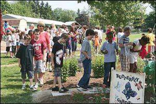 Warwick Valley Gardeners say 'Thank you' Warwick Valley Gardeners say 'Thank you'