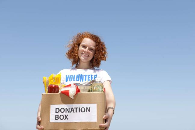 A Community Guide to Teen Service Teen volunteers are an essential part of many community organizations.
